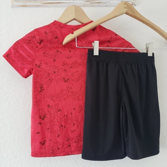 NWT - PUMA Youth Active Shorts High Risk Red Logo (Tee & Black Shorts) - Size 5 - Picture 3 of 4